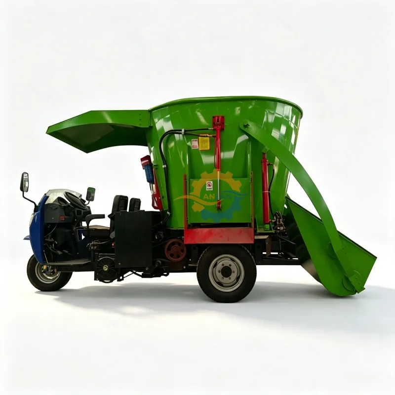 Self-propelled vertical TMR mixer
