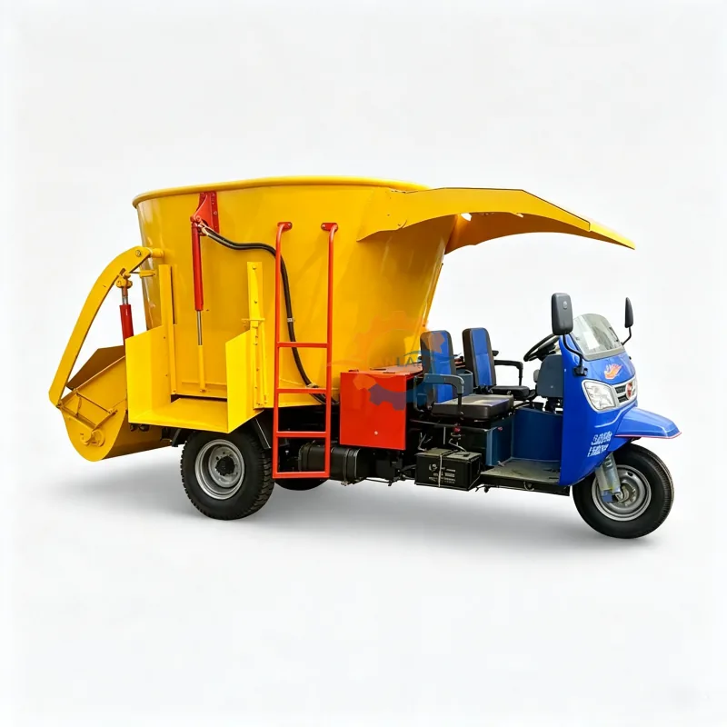 Self-Propelled Vertical TMR Mixer supplied by Anlan Machinery